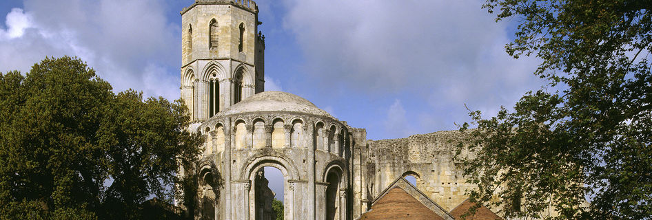 Résultat de recherche d'images pour "l’Abbaye de la Sauve Majeure"